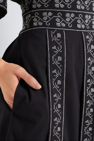 Embroidered Bouquet Jansen Skirt